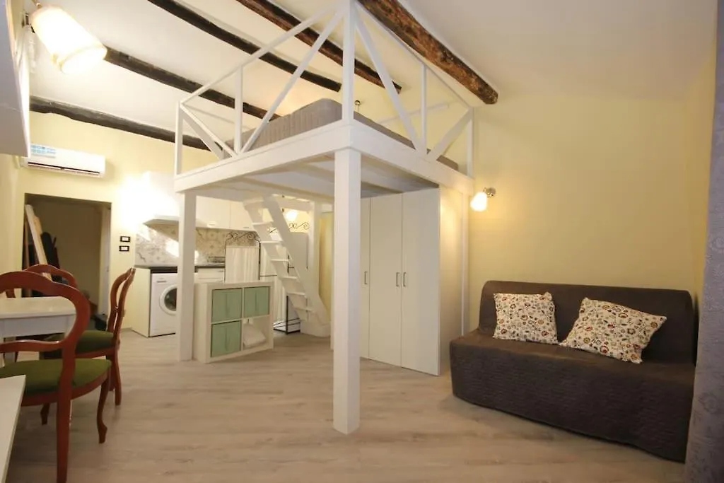 Loft Macelli'S House Apartment Genoa